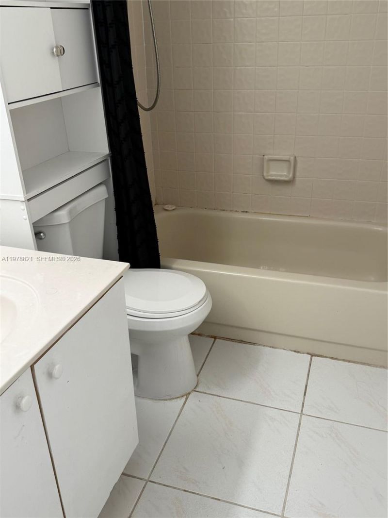 1001 Twin Lakes Dr. , Unit 29-D, Coral Springs, FL 33071 Photo