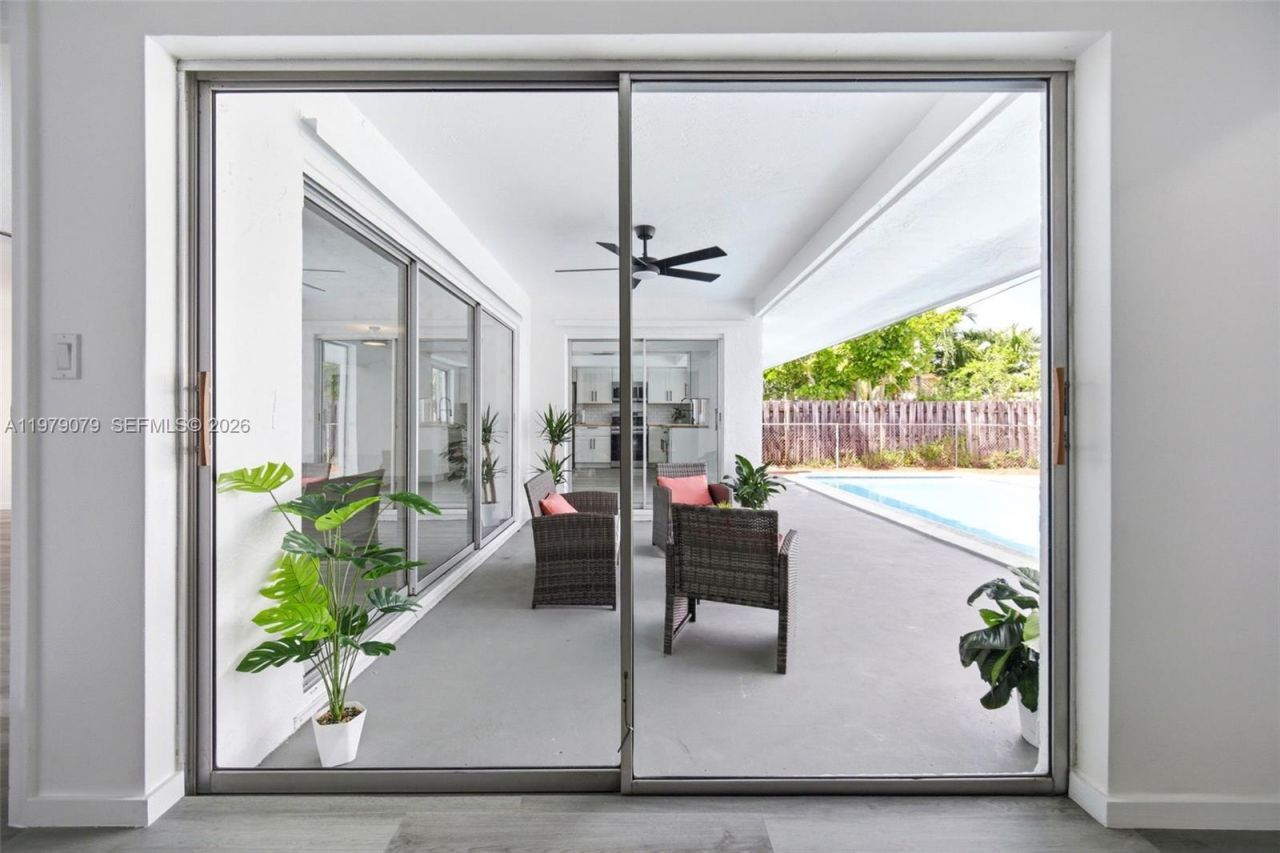 9241 Sunset Strip , Sunrise, FL 33322 Photo