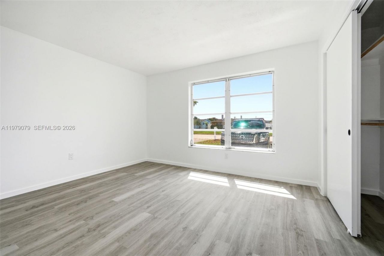 9241 Sunset Strip , Sunrise, FL 33322 Photo