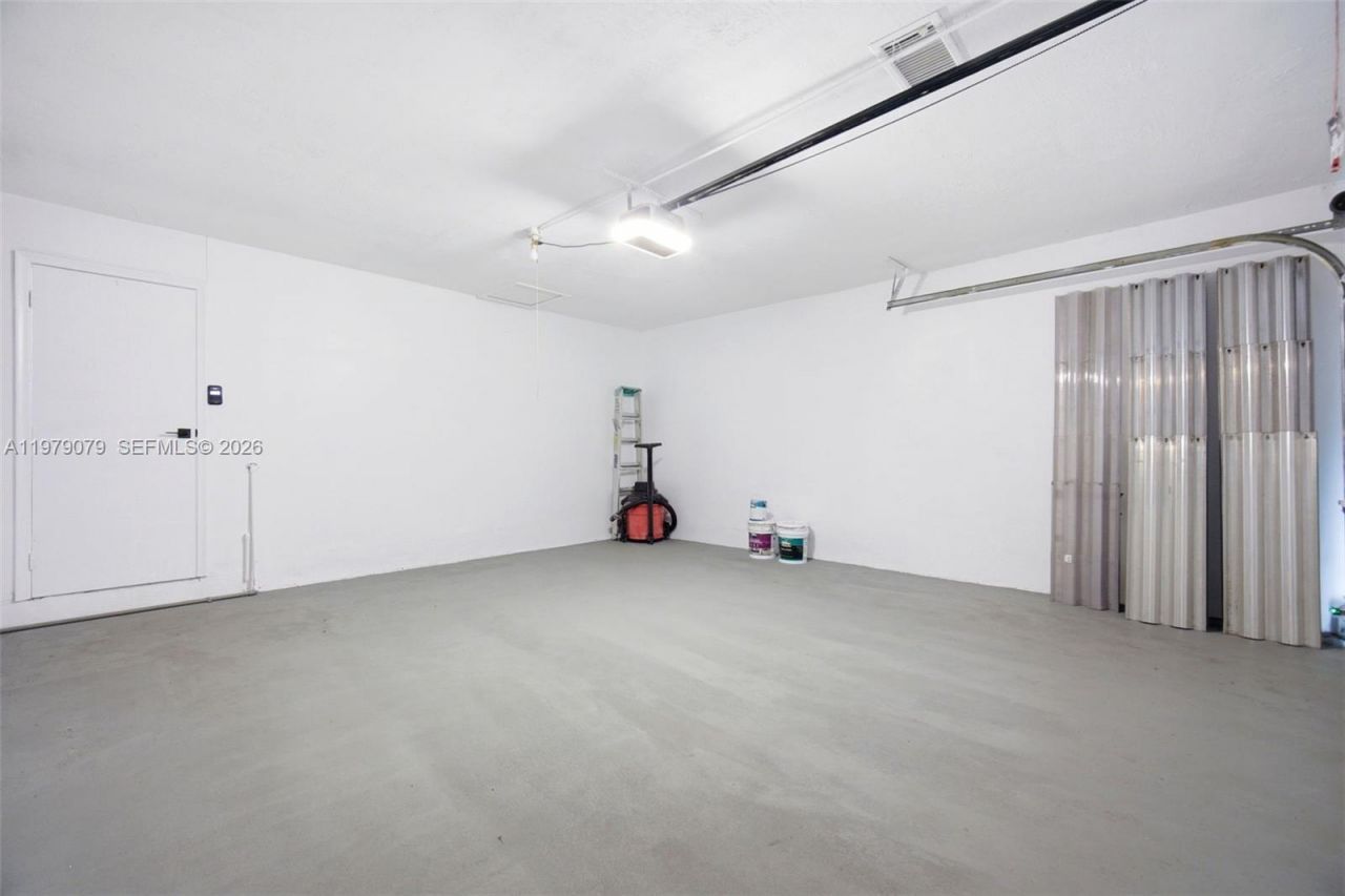 9241 Sunset Strip , Sunrise, FL 33322 Photo