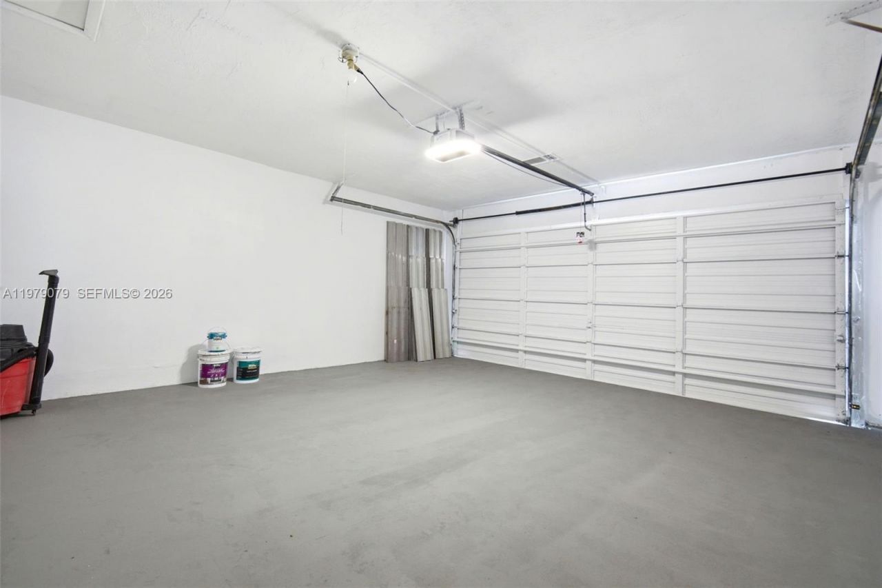 9241 Sunset Strip , Sunrise, FL 33322 Photo