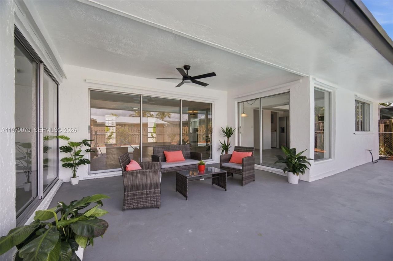 9241 Sunset Strip , Sunrise, FL 33322 Photo