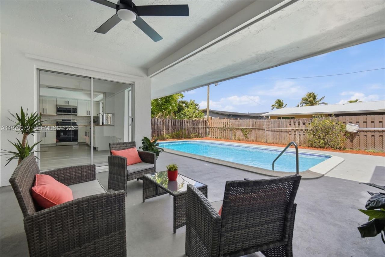 9241 Sunset Strip , Sunrise, FL 33322 Photo