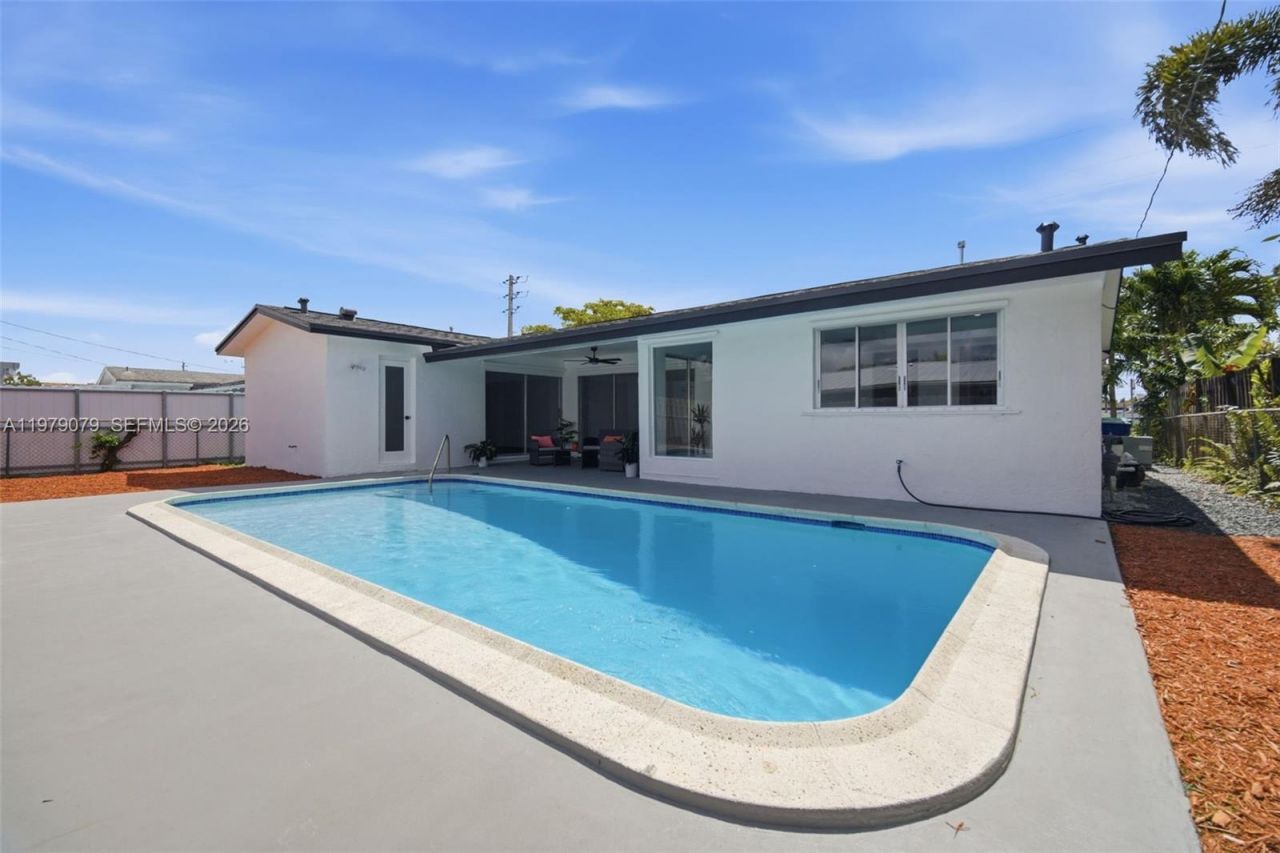 9241 Sunset Strip , Sunrise, FL 33322 Photo