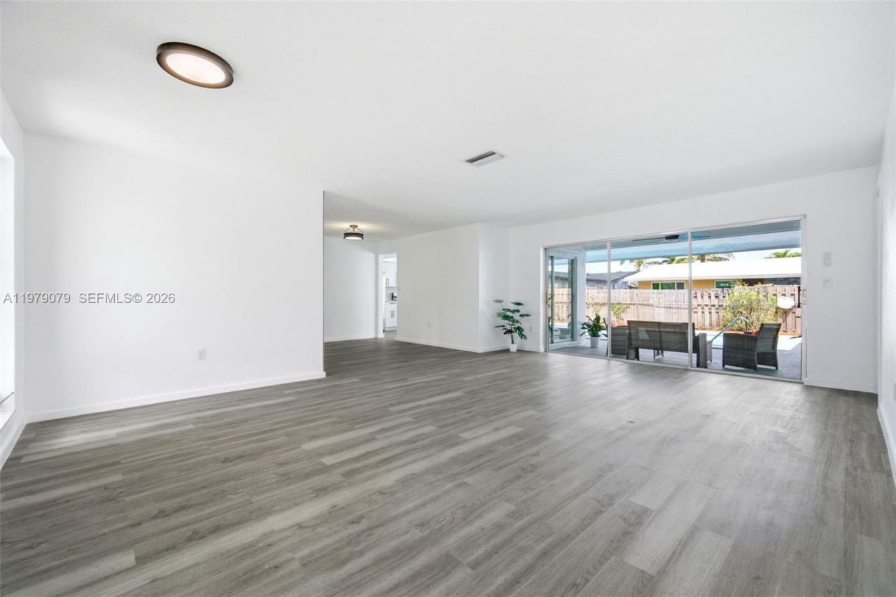 9241 Sunset Strip , Sunrise, FL 33322 Photo