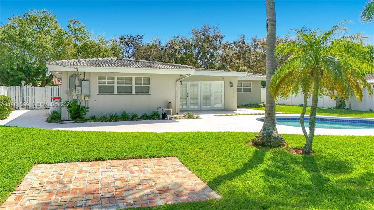 2533 NE 21st Ter, Lighthouse Point, FL 33064 Photo