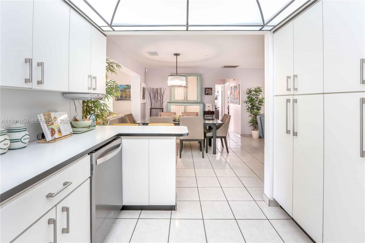 2209 N 15th Ave , Hollywood, FL 33020 Photo