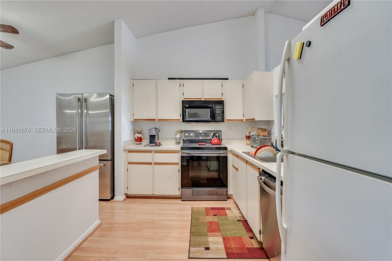 7641 NW 99th Ave, Tamarac, FL 33321 Photo