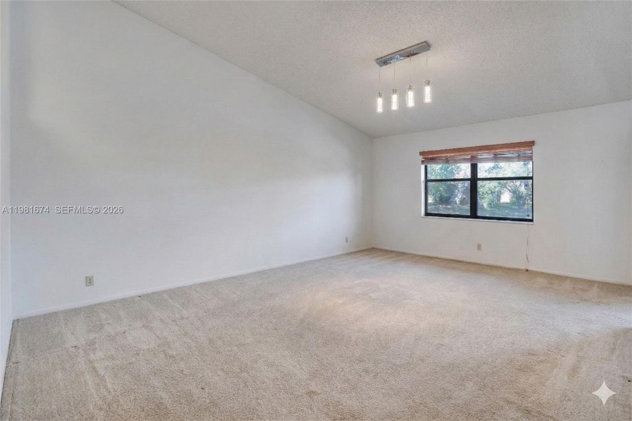 7641 NW 99th Ave, Tamarac, FL 33321 Photo