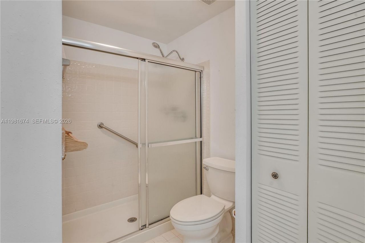 7641 NW 99th Ave, Tamarac, FL 33321 Photo