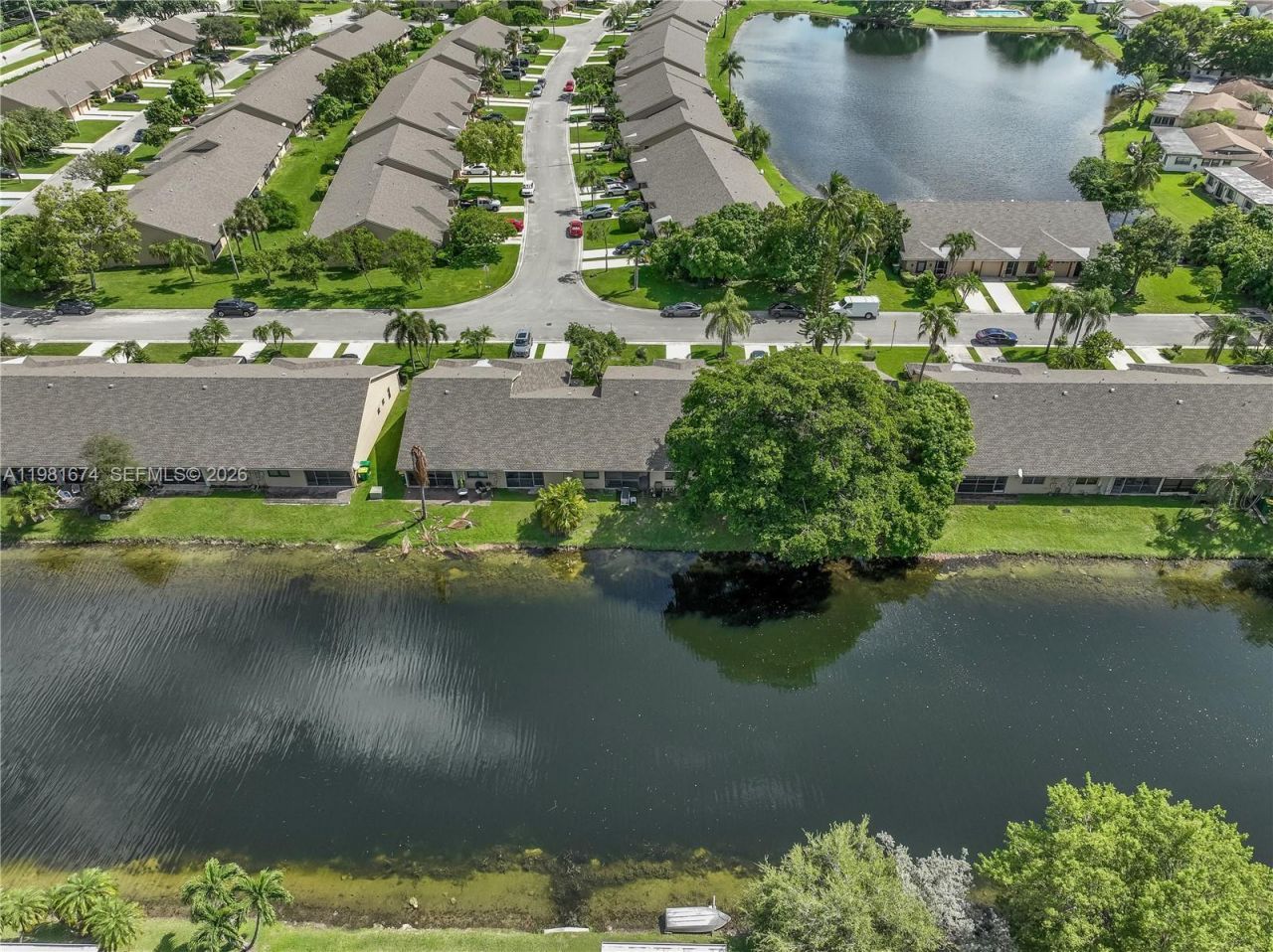 7641 NW 99th Ave, Tamarac, FL 33321 Photo