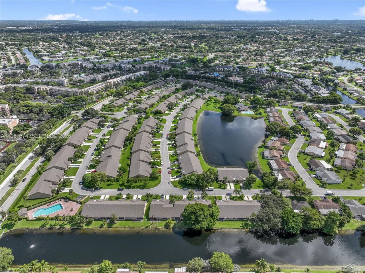 7641 NW 99th Ave, Tamarac, FL 33321 Photo