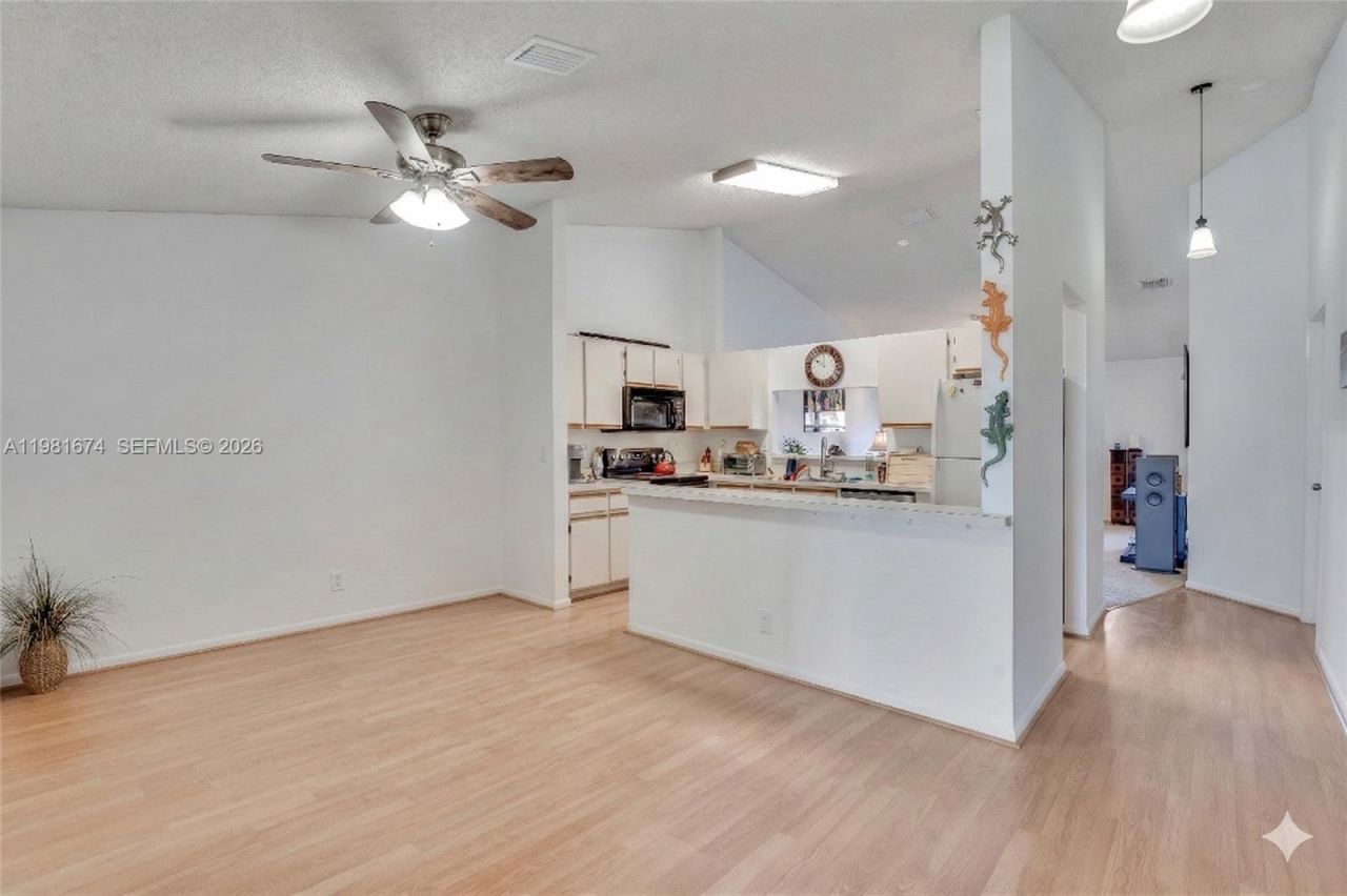 7641 NW 99th Ave, Tamarac, FL 33321 Photo