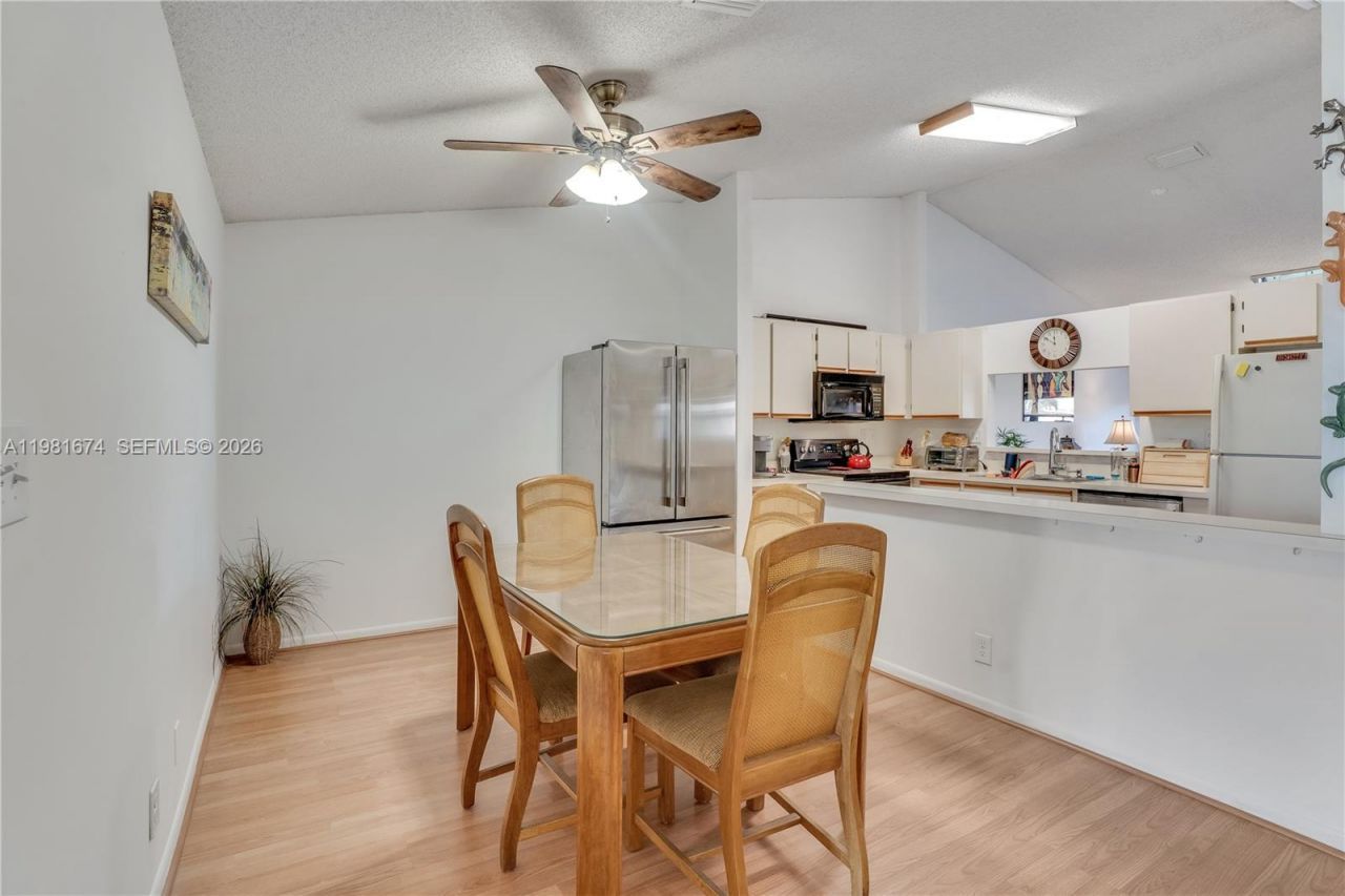 7641 NW 99th Ave, Tamarac, FL 33321 Photo