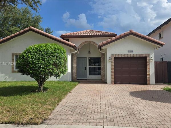 15826 SW 138th Ter, Miami, FL 33196