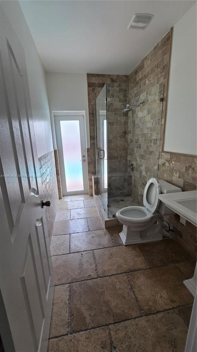15826 SW 138th Ter, Miami, FL 33196 Photo
