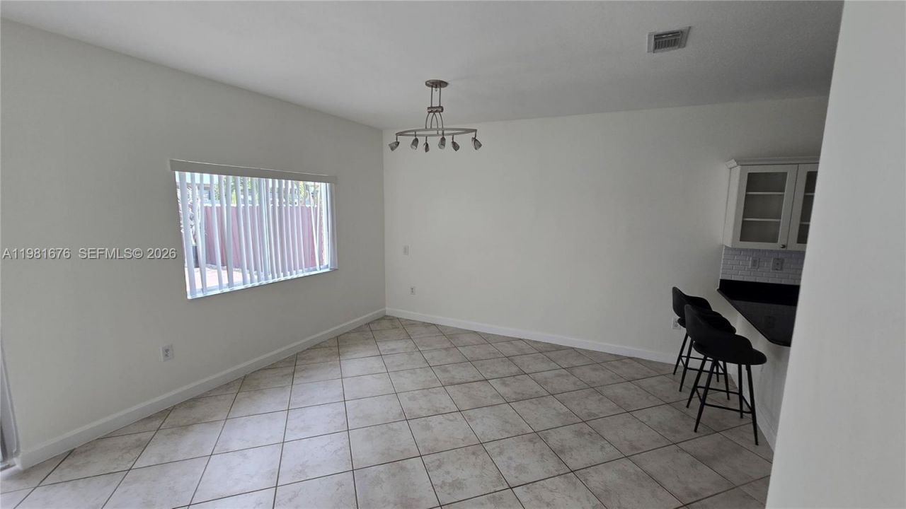 15826 SW 138th Ter, Miami, FL 33196 Photo