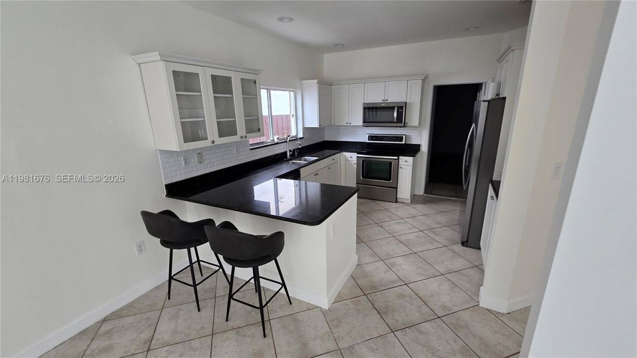 15826 SW 138th Ter, Miami, FL 33196 Photo