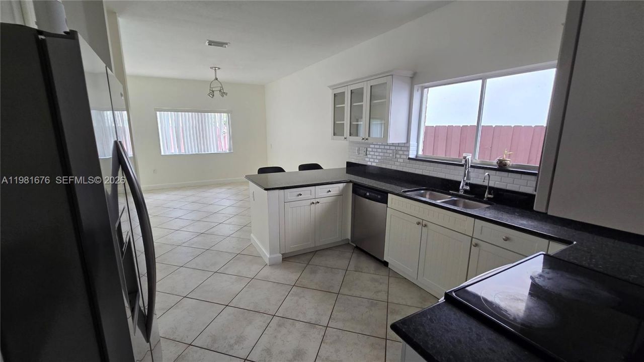 15826 SW 138th Ter, Miami, FL 33196 Photo