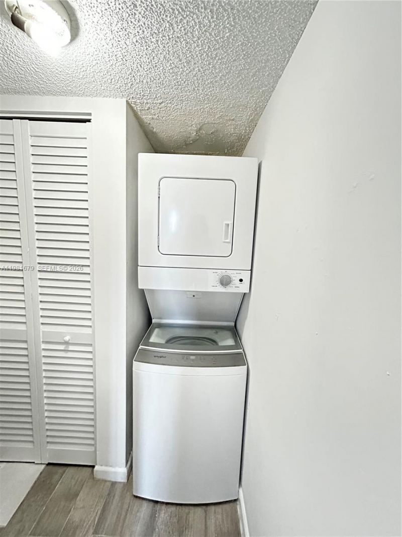 1700 NW N River Dr , Unit 909, Miami, FL 33125 Photo