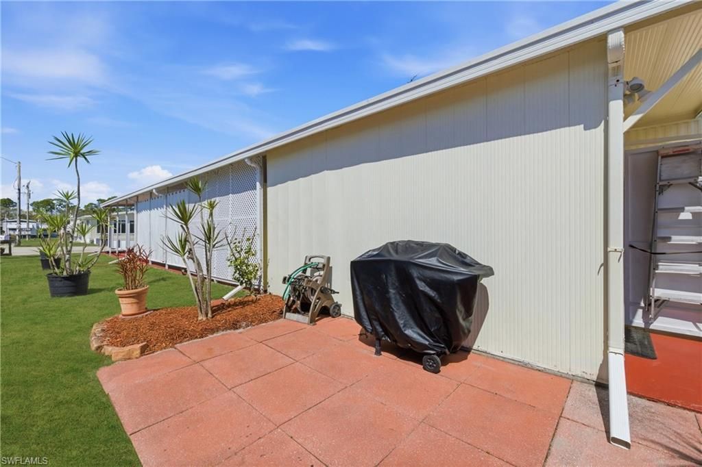 406 Twig Ct S, North Fort Myers, FL 33917 Photo