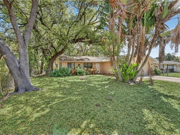 1938 Flamingo DR, NORTH FORT MYERS, FL 33917