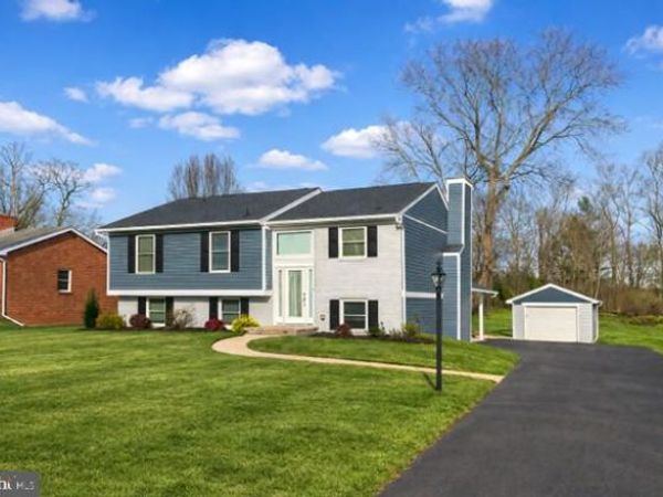 13825 WOODLAND HEIGHTS DRIVE, HAGERSTOWN, MD 21742