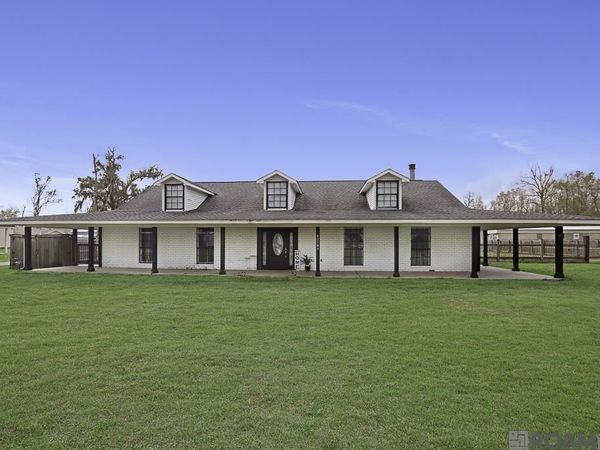 42189 La Hwy 621, Gonzales, LA 70737