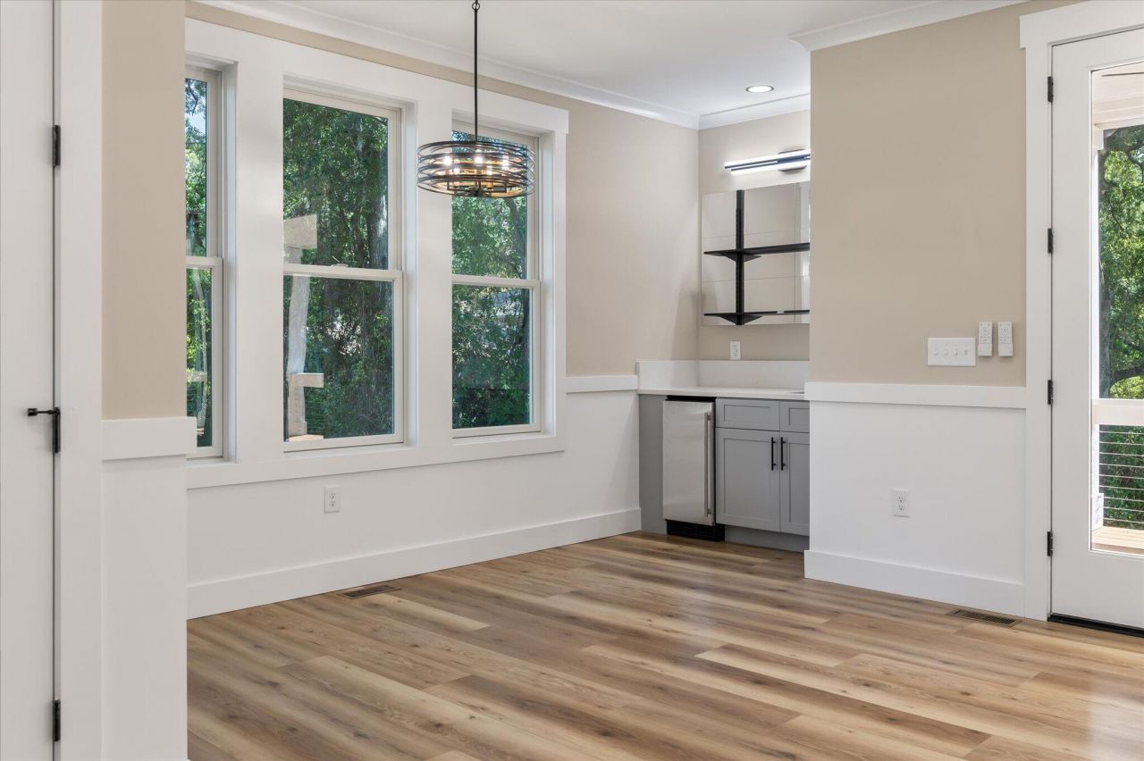 1216 Old Towne Road Photo 13