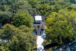 1216 Old Towne Road photo 4