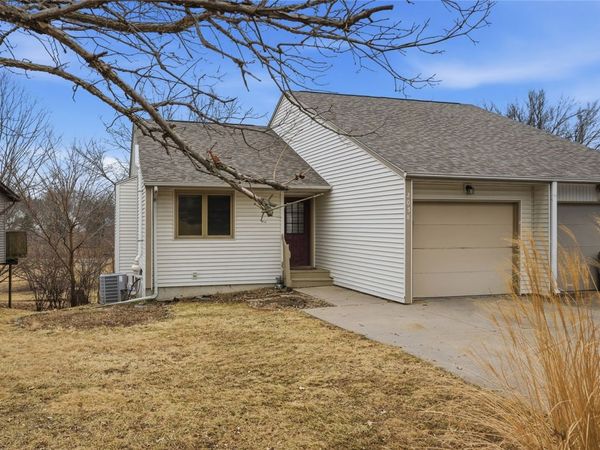 2058 S Ridge Drive, Coralville, IA 52241