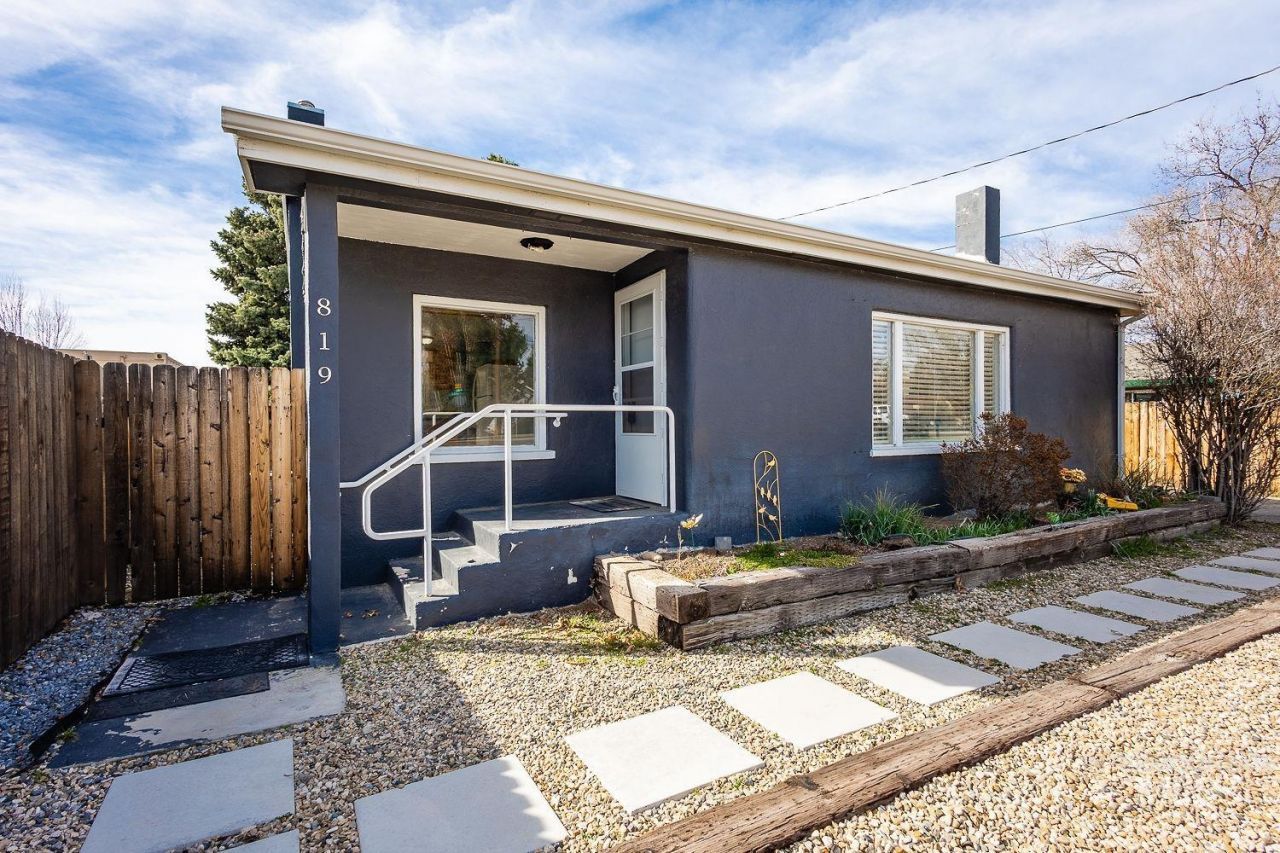 819 S Roosevelt St, Boise, ID 83705 Main Photo