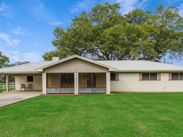 1826 Sawmill Highway, Breaux Bridge, LA 70517