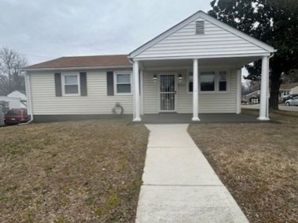 607 Hill Avenue , Hopewell, VA 23860