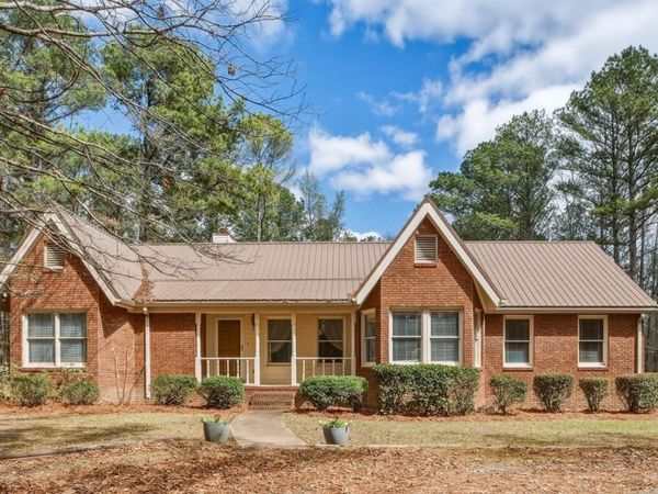 472 Graham Woods Circle, Gray, GA 31032