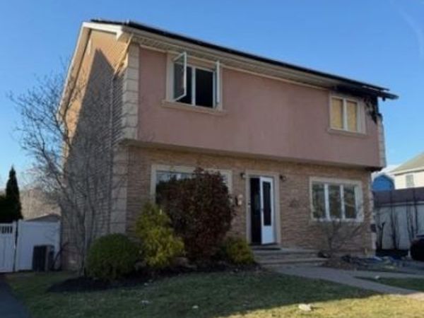 1 Knollwood Rd, Totowa, NJ 07512