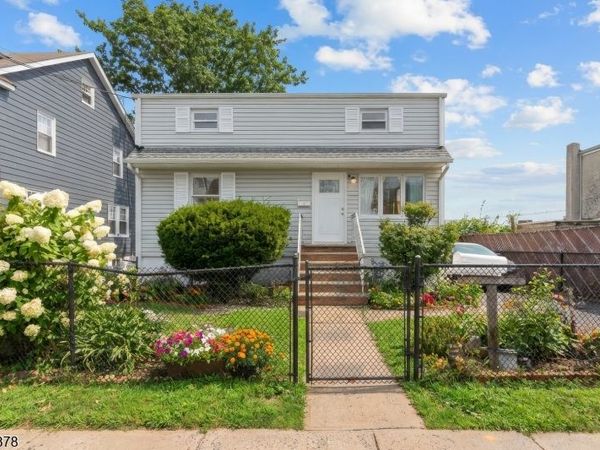 229 Hillcrest Ter, Roselle, NJ 07203