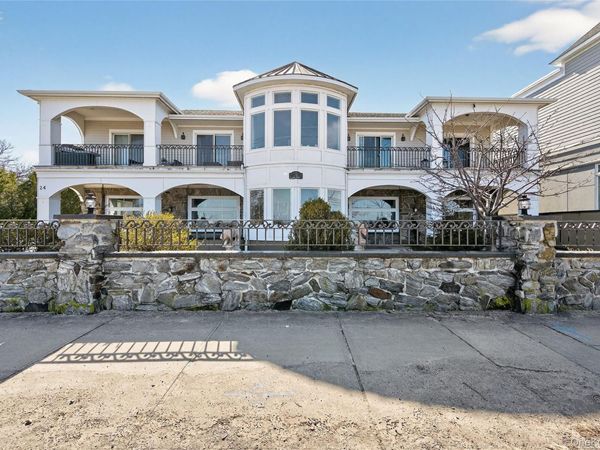 24 Bayville Avenue , Unit 1, Bayville, NY 11709