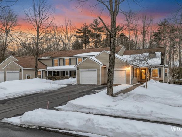 3 Kensington Drive, Unit 3, Kennebunk, ME 04043