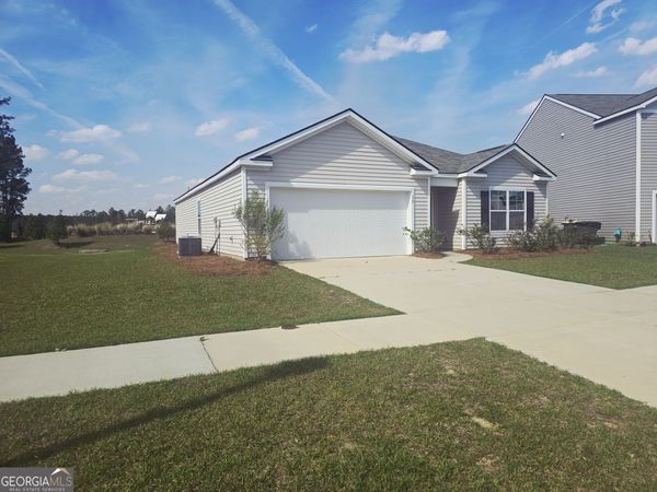 15 Spicebush Circle, Bloomingdale, GA 31302