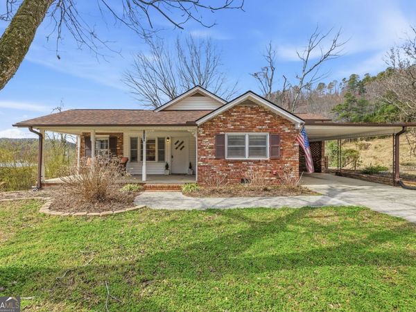 1879 Falls Road, Toccoa, GA 30577