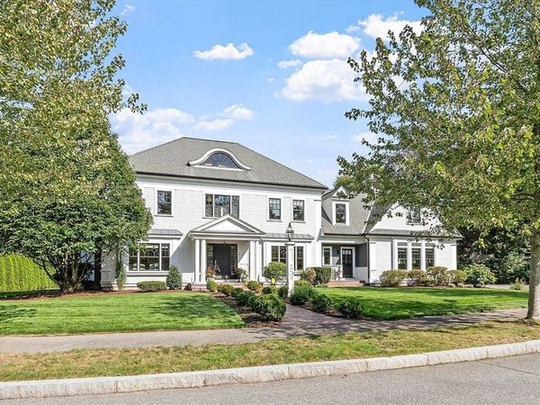 3 Wisteria Ln, Lexington, MA 02420