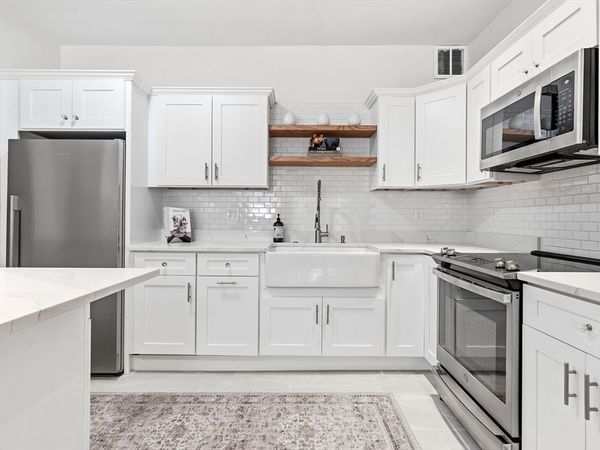 286 Beacon St, Unit 1, Boston, MA 02116