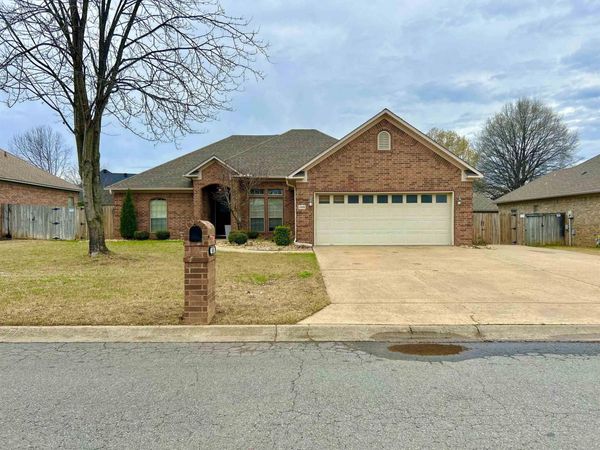 1535 Blustery Way, Conway, AR 72034