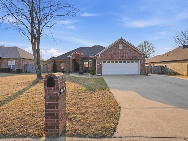 1535 Blustery Way, Conway, AR 72034