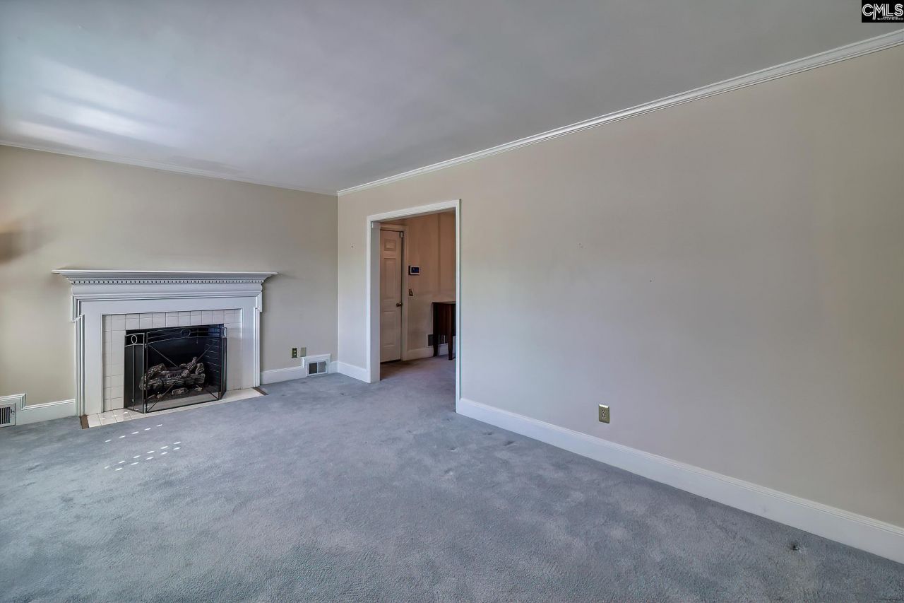 4137 Pinehaven Court  Photo 5