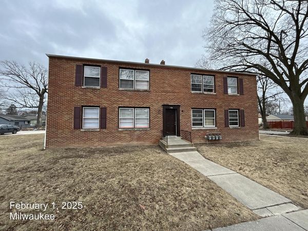 4700 N Sherman BOULEVARD, Milwaukee, WI 53209