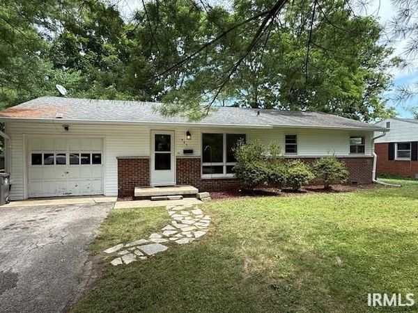 905 S Eastside Drive, Bloomington, IN 47401
