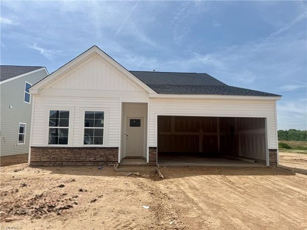 205 Candytuft Court, Lexington, NC 27295