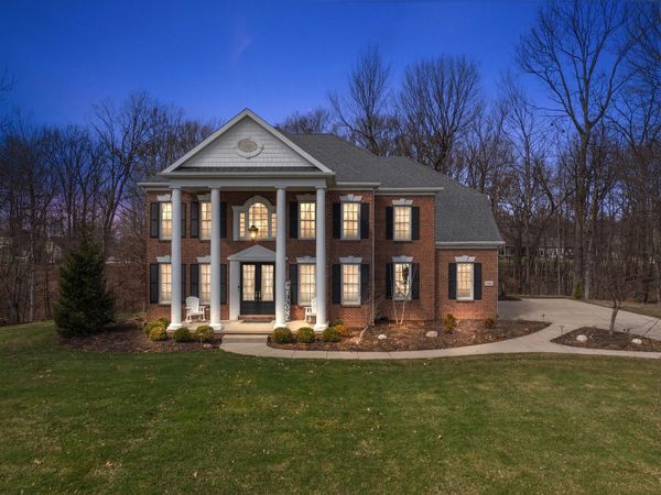 5052 S Dickinson Court, St. Joseph, MI 49085